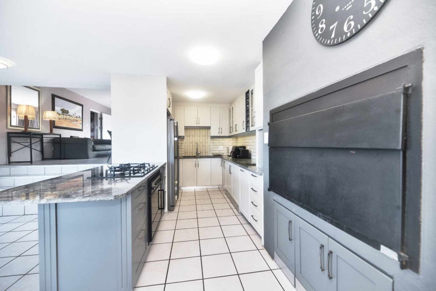 7 Bedroom Property for Sale in Hermanus Heights Western Cape